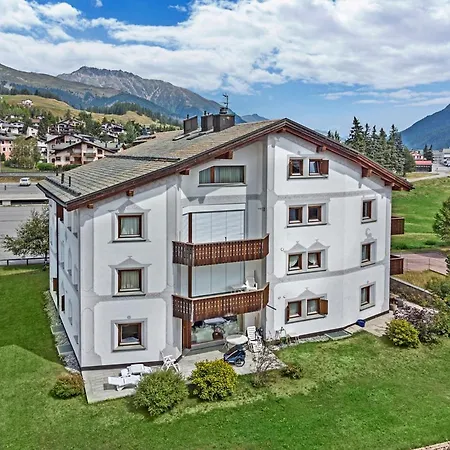 Grischalva 2 - Celerina Apartment